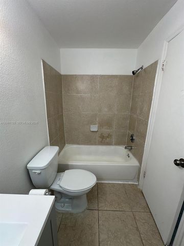 3380 N Pinewalk Dr N 1113, Margate, FL 33063