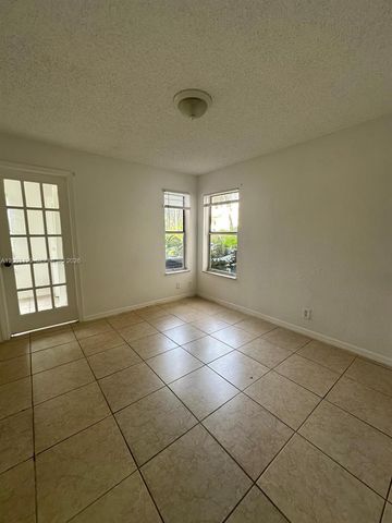3380 N Pinewalk Dr N 1113, Margate, FL 33063
