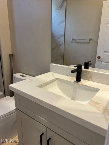 104 Emerald Dunes Circle, Henderson, NV 89052