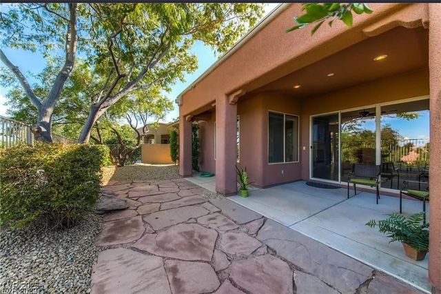 104 Emerald Dunes Circle, Henderson, NV 89052