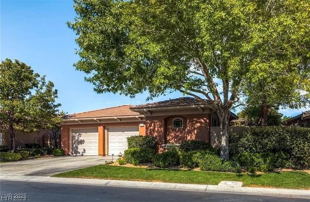 104 Emerald Dunes Circle, Henderson, NV 89052