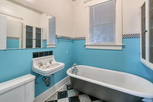 605 E Home Avenue, Fresno, CA 93728