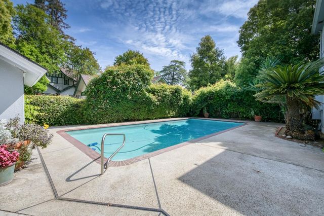 605 E Home Avenue, Fresno, CA 93728