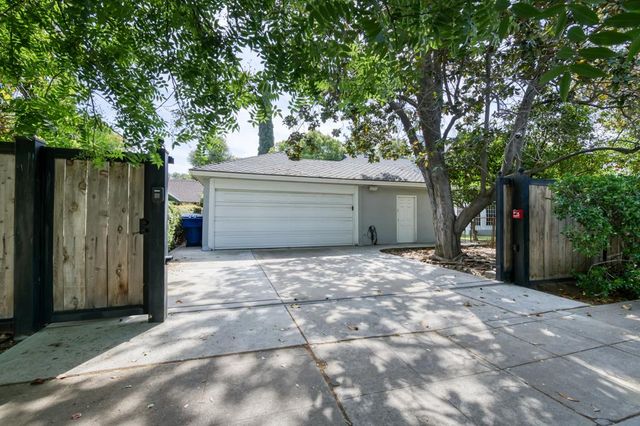 605 E Home Avenue, Fresno, CA 93728