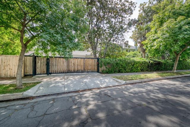 605 E Home Avenue, Fresno, CA 93728