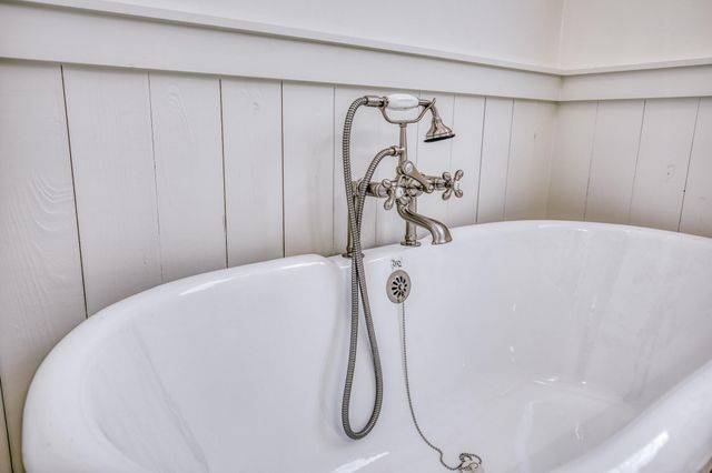 404 College Avenue, Brenham, TX 77833