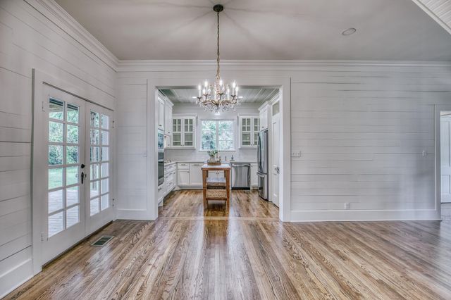 404 College Avenue, Brenham, TX 77833