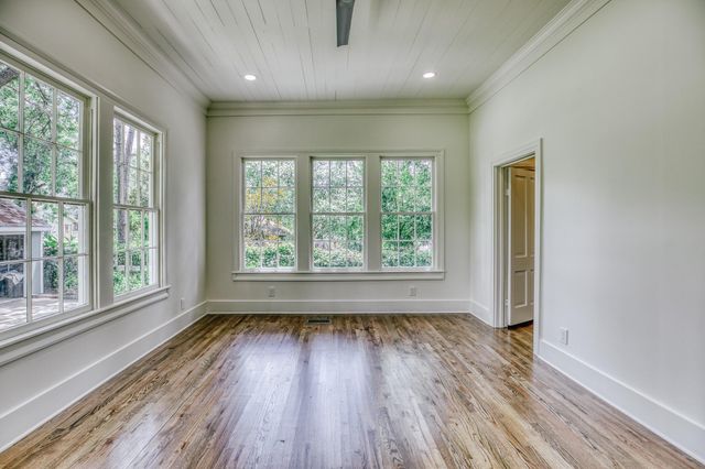404 College Avenue, Brenham, TX 77833