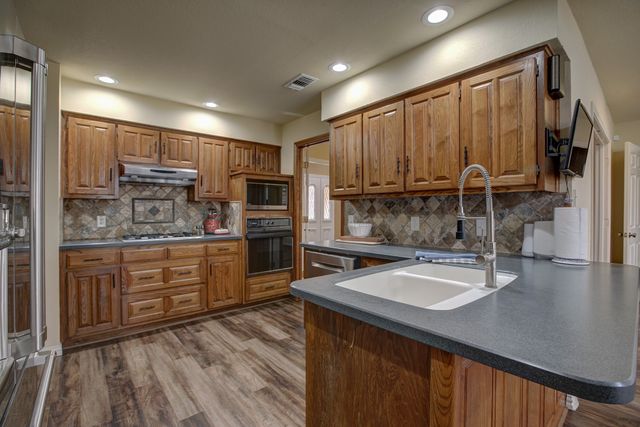 1413 Wagonwheel Court, Irving, TX 75061