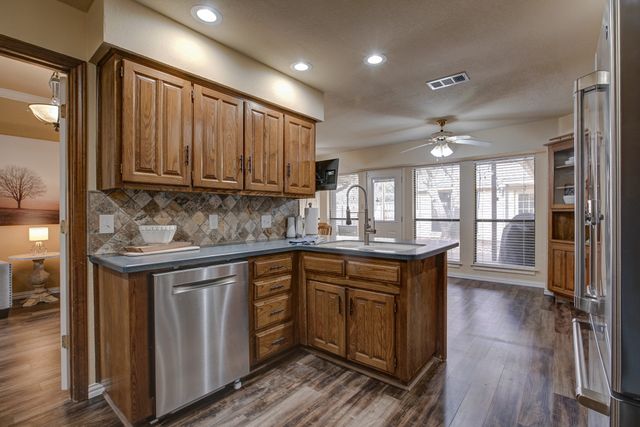 1413 Wagonwheel Court, Irving, TX 75061