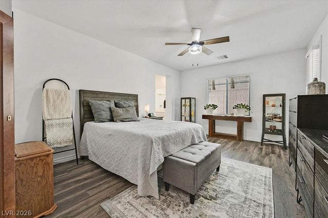 3804 Grazing Gazelle Avenue, North Las Vegas, NV 89084