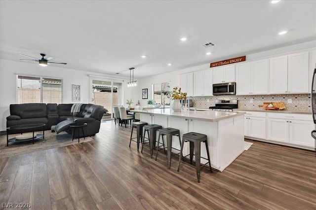 3804 Grazing Gazelle Avenue, North Las Vegas, NV 89084