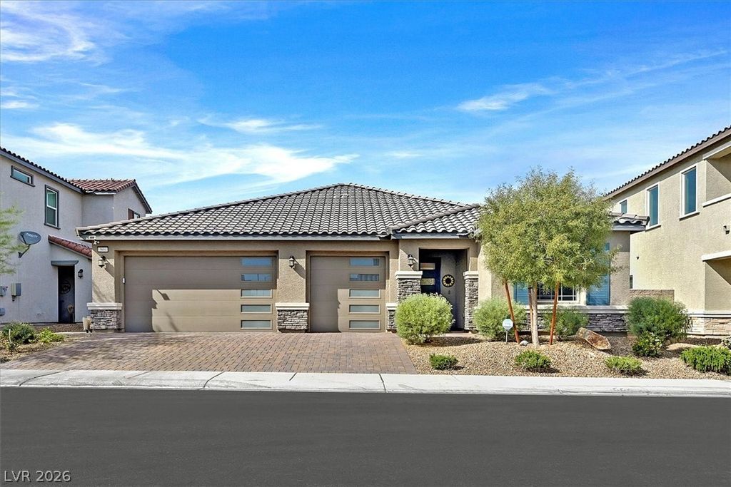 3804 Grazing Gazelle Avenue, North Las Vegas, NV 89084