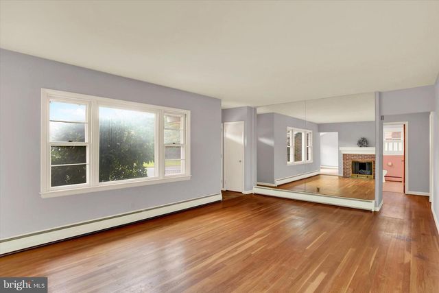 23 CIRCLE DR, Camp Hill, PA 17011