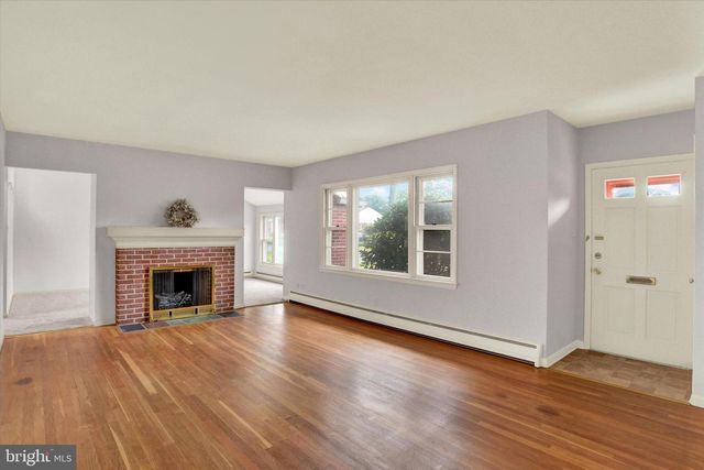 23 CIRCLE DR, Camp Hill, PA 17011