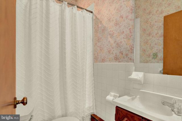 23 CIRCLE DR, Camp Hill, PA 17011