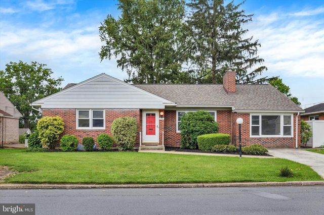 23 CIRCLE DR, Camp Hill, PA 17011