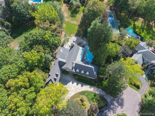 320 CRANBROOK Court, Bloomfield Hills, MI 48304