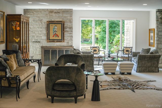 320 CRANBROOK Court, Bloomfield Hills, MI 48304