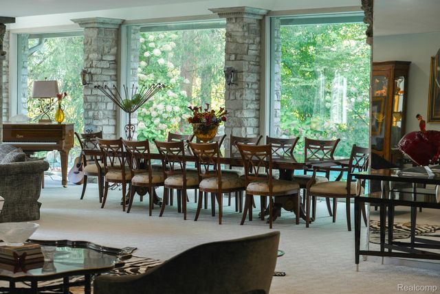 320 CRANBROOK Court, Bloomfield Hills, MI 48304