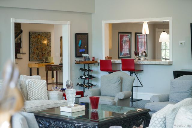320 CRANBROOK Court, Bloomfield Hills, MI 48304