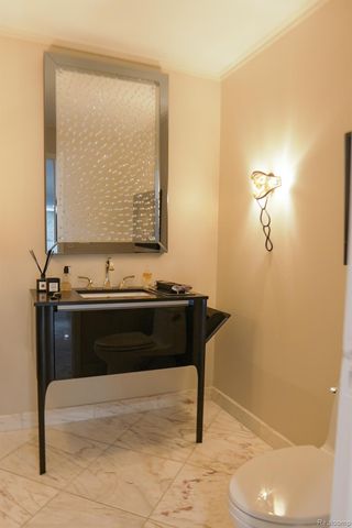320 CRANBROOK Court, Bloomfield Hills, MI 48304