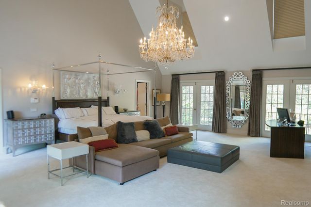 320 CRANBROOK Court, Bloomfield Hills, MI 48304