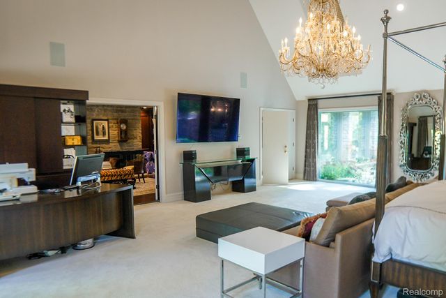 320 CRANBROOK Court, Bloomfield Hills, MI 48304