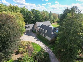 320 CRANBROOK Court, Bloomfield Hills, MI 48304