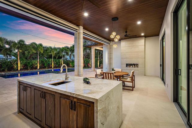 247 Seville Road, West Palm Beach, FL 33405