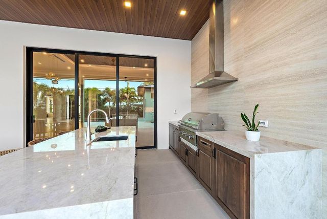 247 Seville Road, West Palm Beach, FL 33405