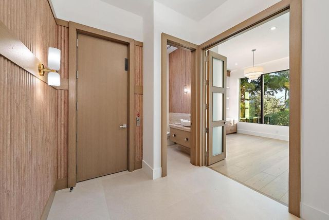 247 Seville Road, West Palm Beach, FL 33405