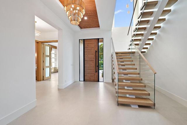 247 Seville Road, West Palm Beach, FL 33405