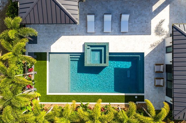 247 Seville Road, West Palm Beach, FL 33405