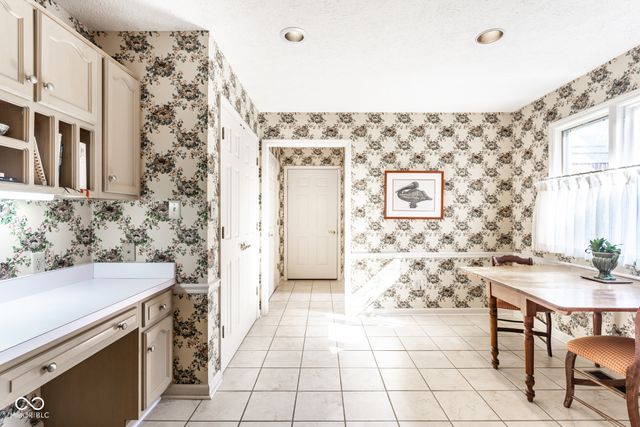 9251 Spring Forest Drive, Indianapolis, IN 46260