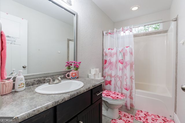 4052 Glen Laurel Drive E, Valdosta, GA 31605