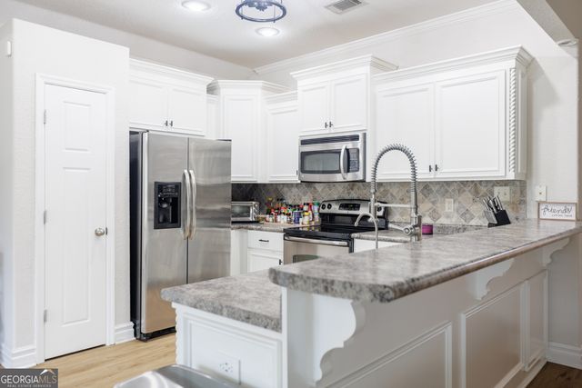 4052 Glen Laurel Drive E, Valdosta, GA 31605