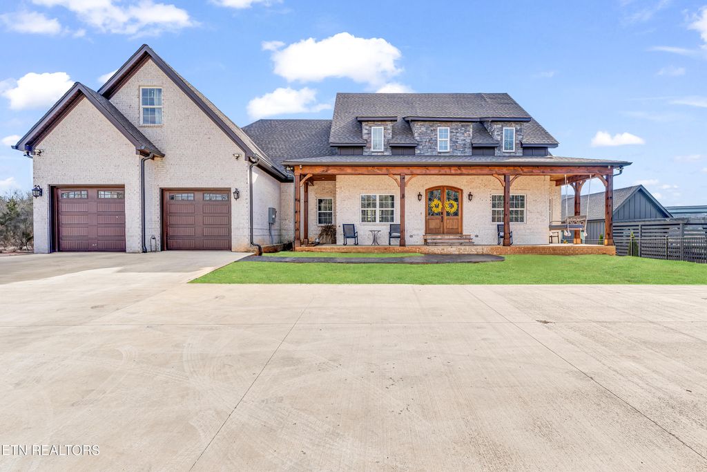 941 Emory Church Rd, Knoxville, TN 37922