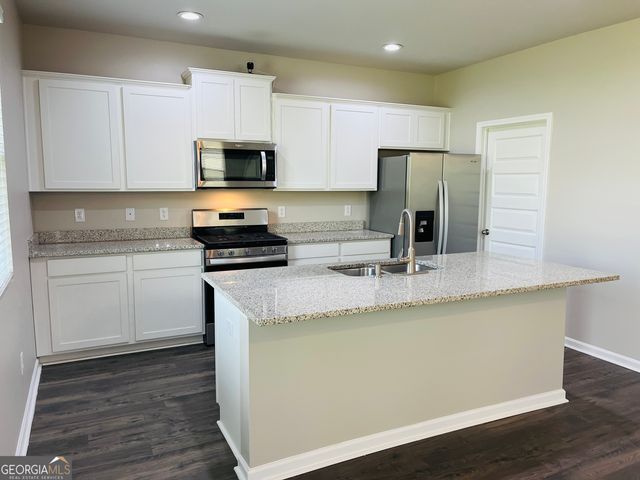 19 White Spruce Way, Newnan, GA 30265