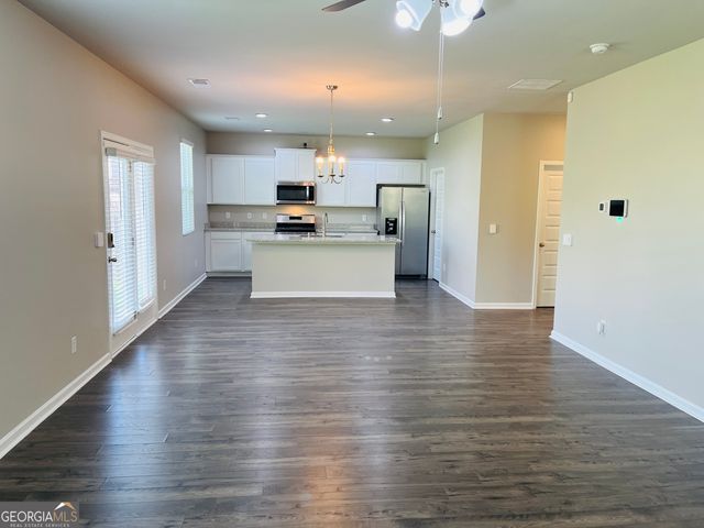 19 White Spruce Way, Newnan, GA 30265