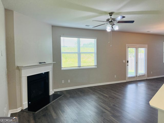 19 White Spruce Way, Newnan, GA 30265