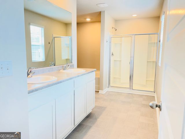 19 White Spruce Way, Newnan, GA 30265