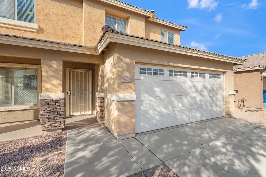 7504 S SUNDOWN Court, Buckeye, AZ 85326 — photo 3
