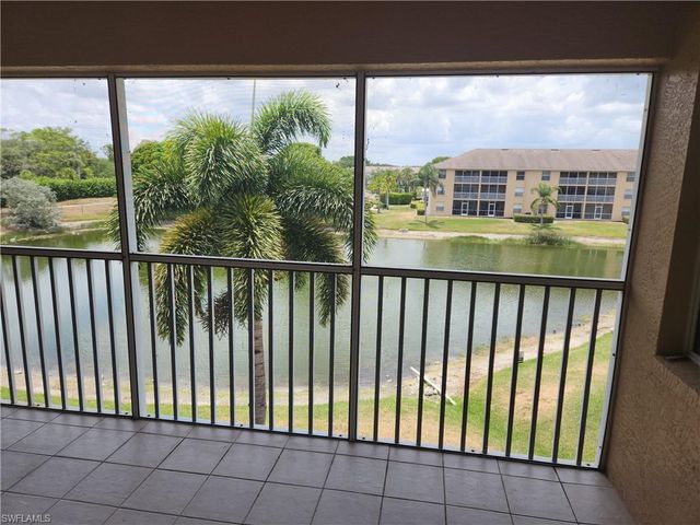 9660 Victoria LN A301, Naples, FL 34109