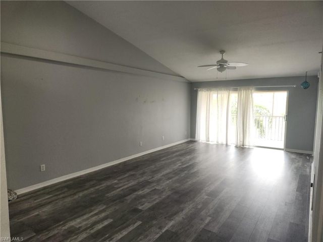 9660 Victoria LN A301, Naples, FL 34109