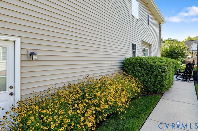 4324 Village Creek Dr, Chester, VA 23831
