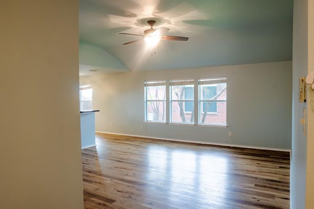 712 Corral Street, Cross Roads, TX 76227