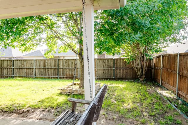 712 Corral Street, Cross Roads, TX 76227