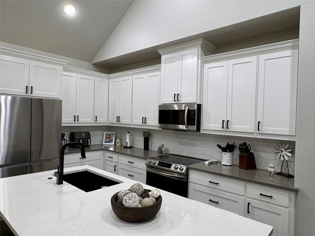 192 Hagerman Road, Pottsboro, TX 75076