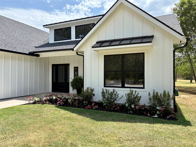 192 Hagerman Road, Pottsboro, TX 75076